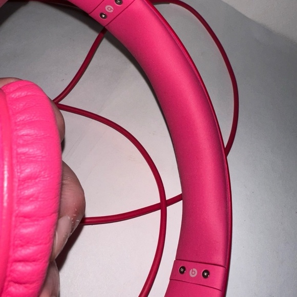 Beats Headphones Pink – Wired w/ Volume Control – Great Condition - Picture 9 of 13
